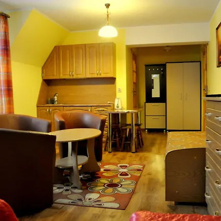 Goscinne Hosana Homestay szállás